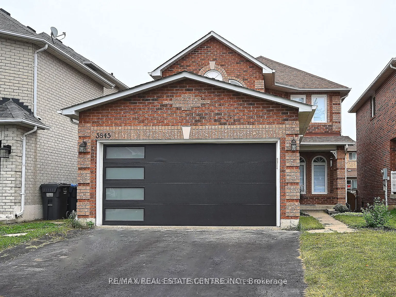 3 bed, $3,200 — Photo 1