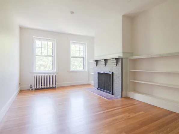 36 Linnaean St APT 12, Cambridge, MA 02138