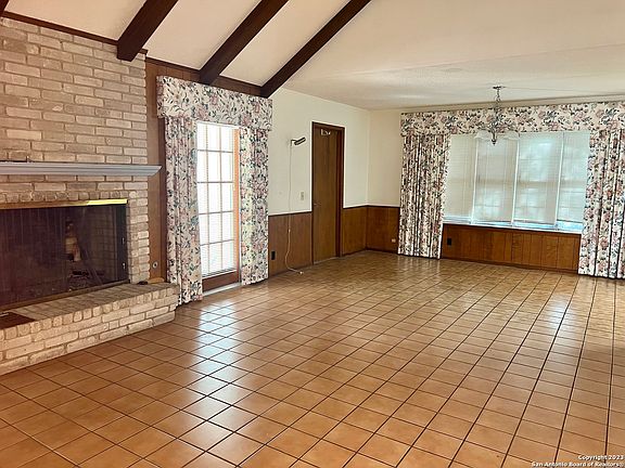 2nd image of 6106 VANCE JACKSON RD #136