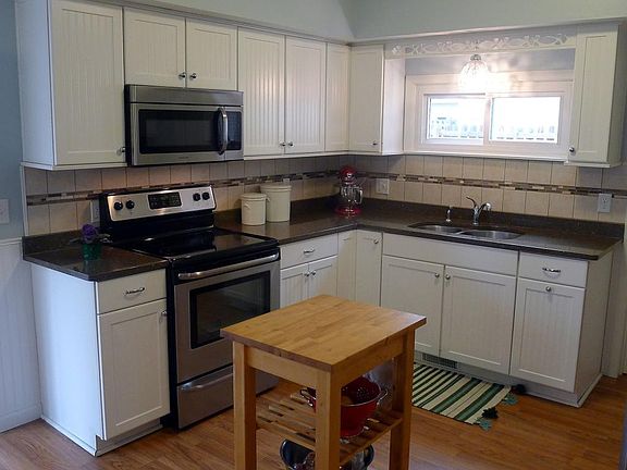 2nd image of 2631 4th Ave E