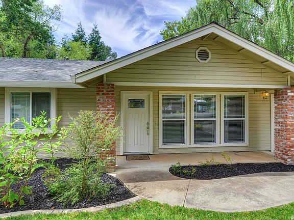 2nd image of 3604 Ravenwood Ln