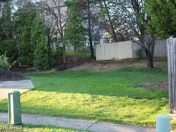 4th image of 4 Meadow Creek Ct