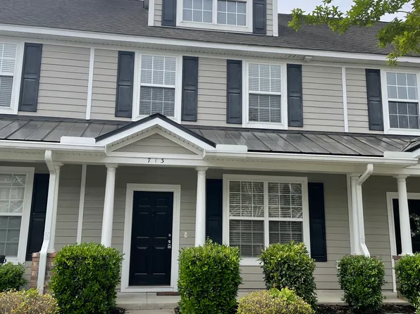 713 Hemingway Cir, Summerville, SC 29483