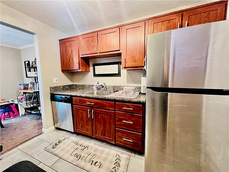 26 Monmouth Dr — Photo 6
