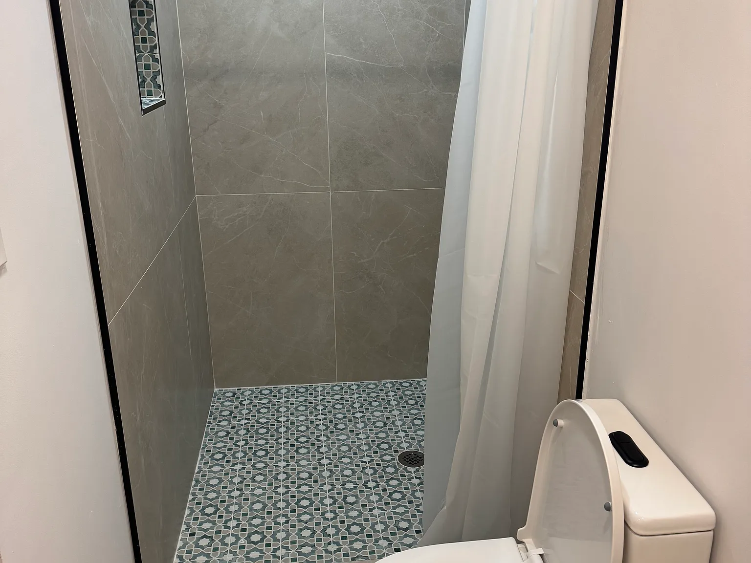 1 bed, 410 sqft, $1,200 — Photo 4