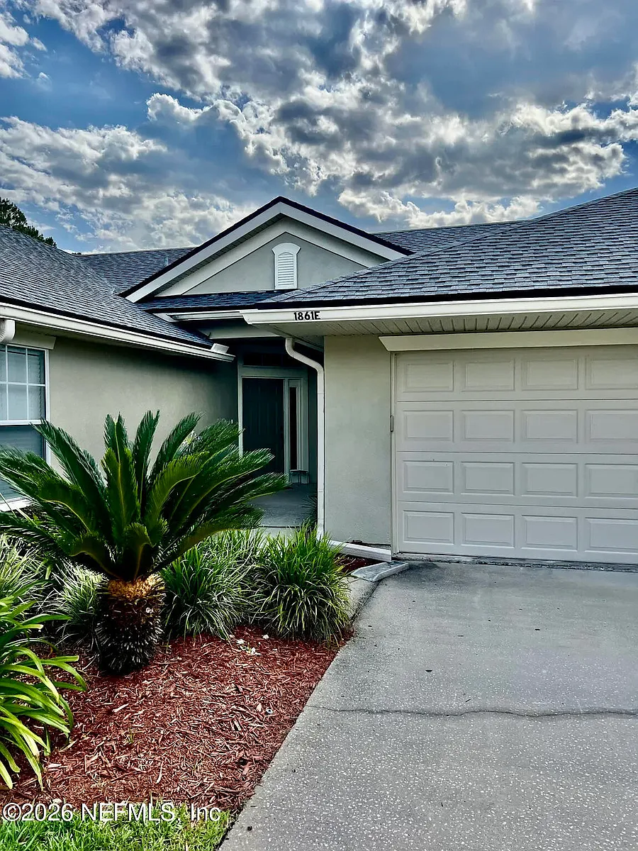 Building Photo - 1861 Copper Stone Dr #E