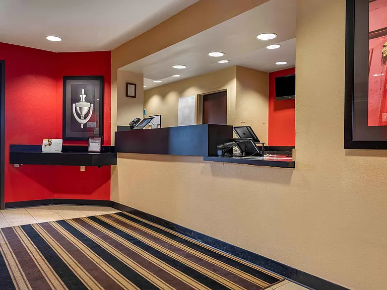 Lobby and Guest Check-in
