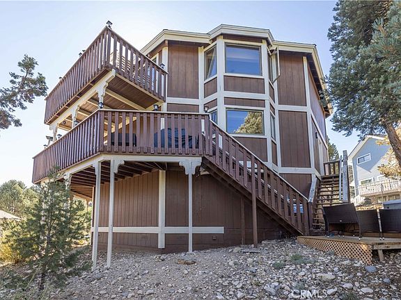 3rd image of 1098 Mount Verdi Rd