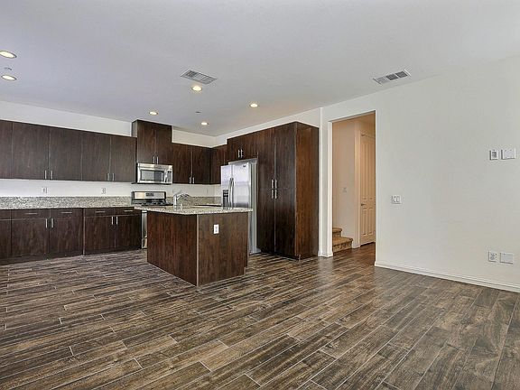 5th image of 908 N Primrose Ln Unit F