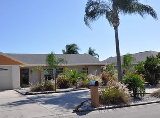 6333 Cocoa Ln, Apollo Beach, FL 33572