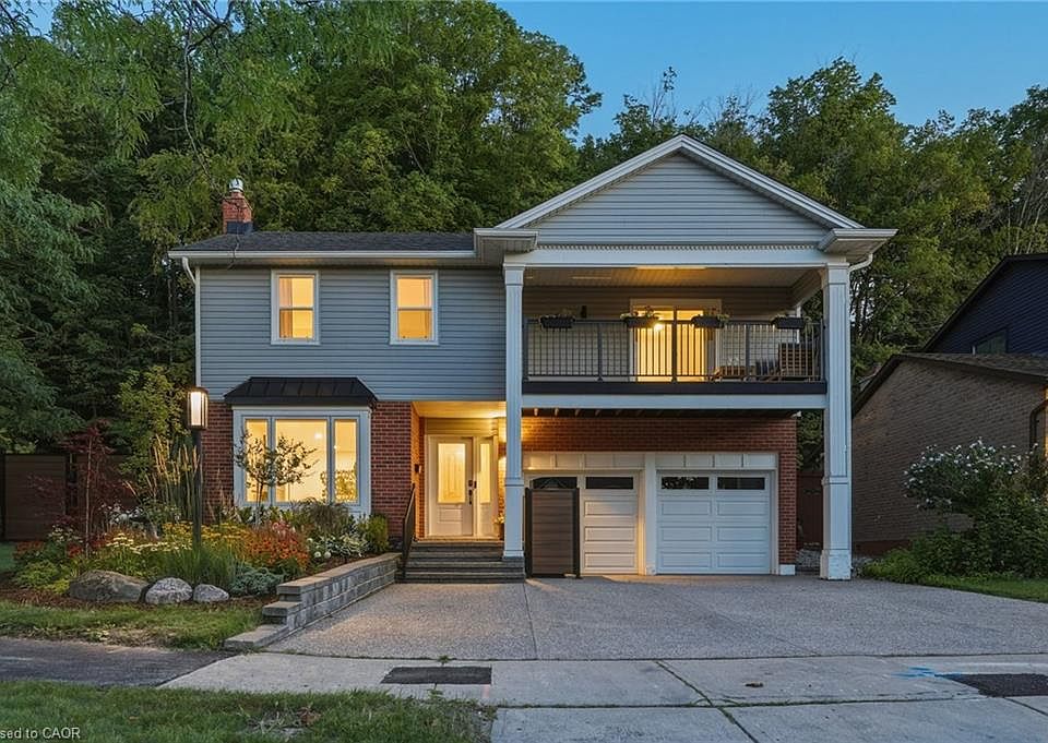 1st image of 18 Dundee Dr