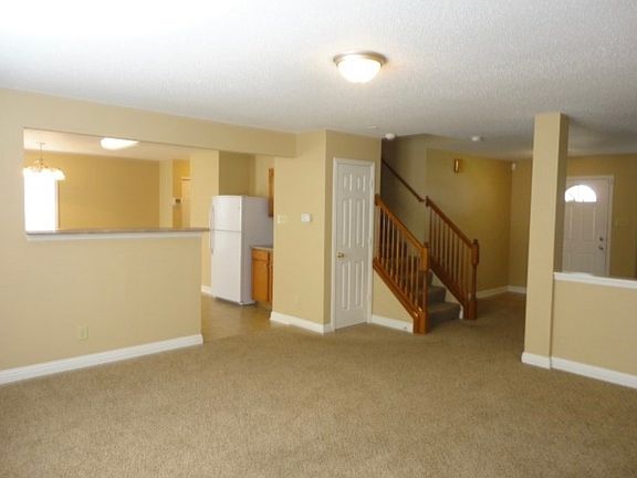 2nd image of 2815 Jefferson Dr SE