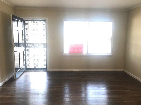3rd image of 1693 Cornelia Ln