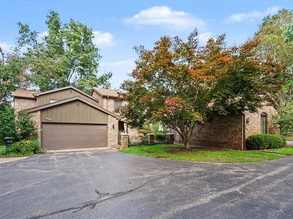 3610 Woodcliff Dr, Kalamazoo, MI 49008