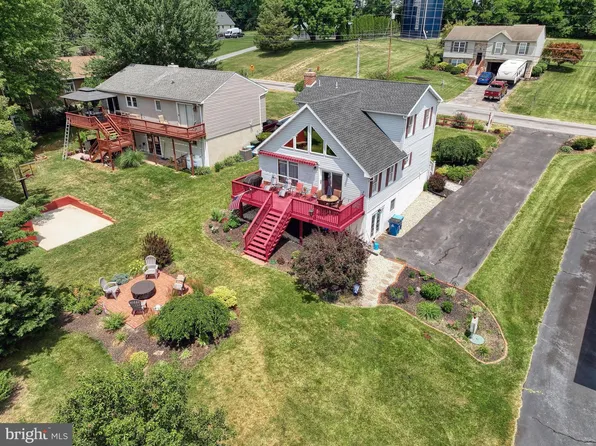 19 Schofield Dr, East Berlin, PA 17316