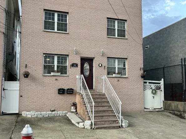170 Custer Ave, Jersey City, NJ 07305