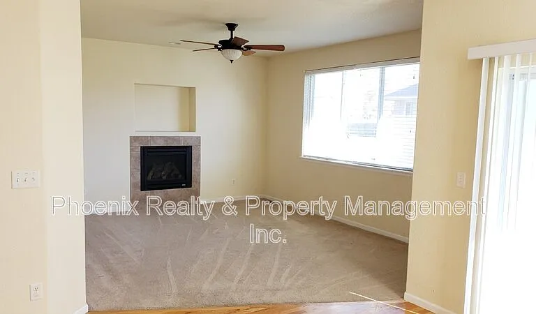 302 Saint Ida Cir — Photo 5