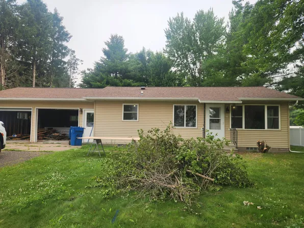 417 Spruce Ave, Cameron, WI 54822