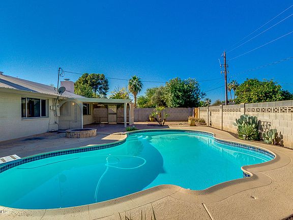 4th image of 1112 E Balboa Dr