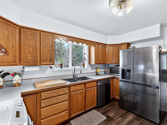 5th image of 4301 E 16th Ave