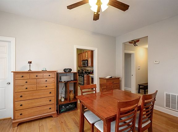 5th image of 3221 W Cortland St #3