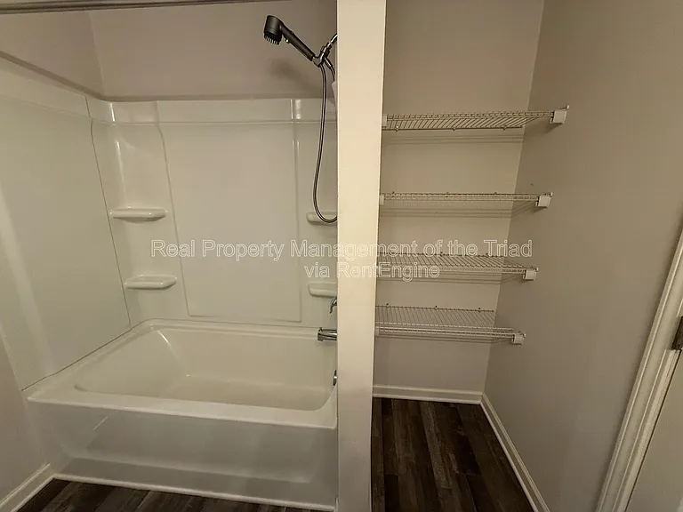 3811 Bellingham Ct — Photo 11