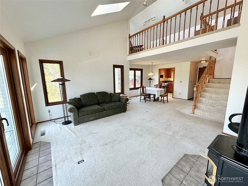 4th image of 271 Sand Dune Avenue NW