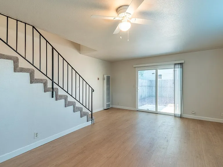 407 Raymond Ave #A — Photo 10