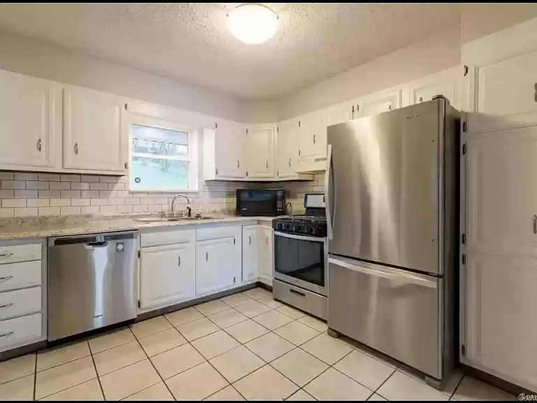 3817 N Cedar St — Photo 8