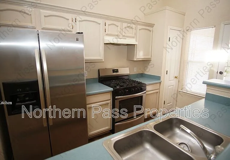 11831 Vere Leasure Dr — Photo 9