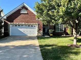 10193 Allington Dr, Saint Louis, MO 63128