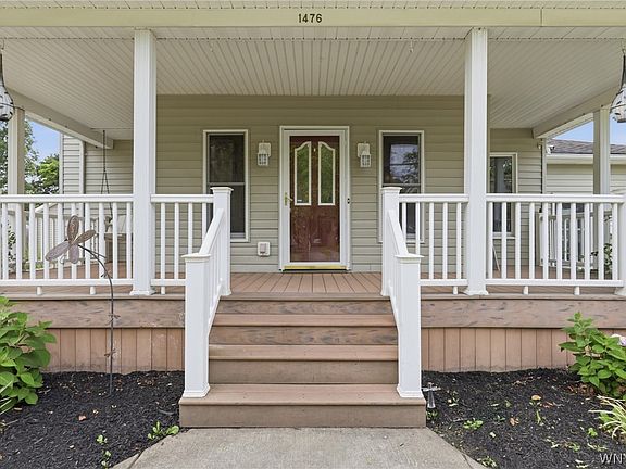4th image of 1476 Mechanic St