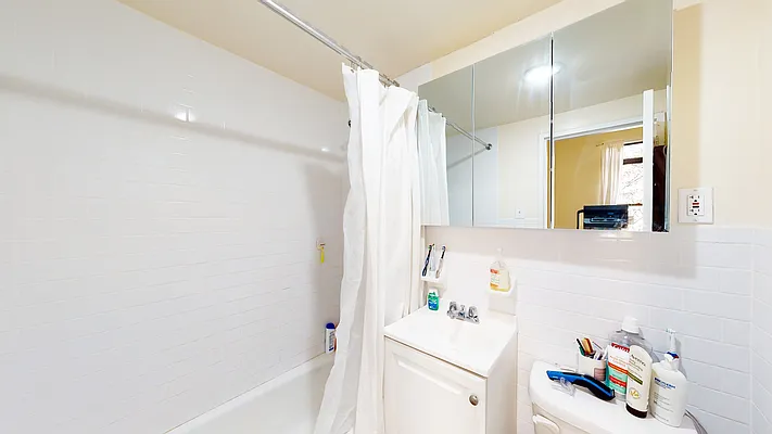 Rented by Oxford Property Group | media 8