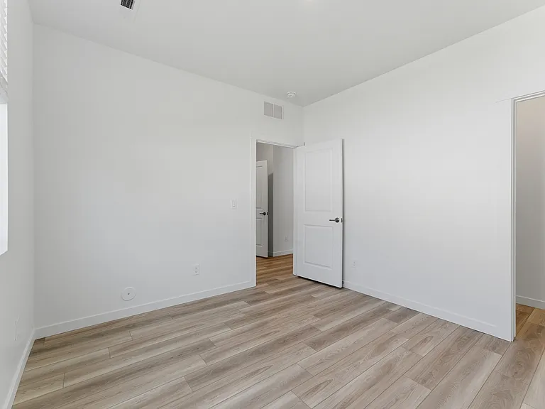 162 W Great Bear St — Photo 17