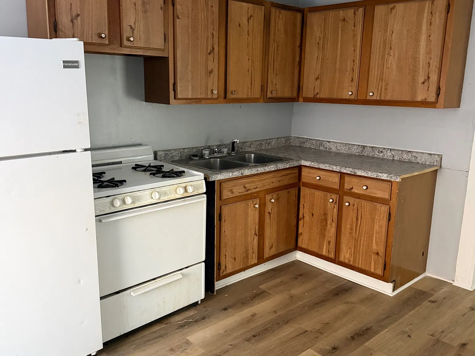 118 North Walnut Street - D — Photo 1
