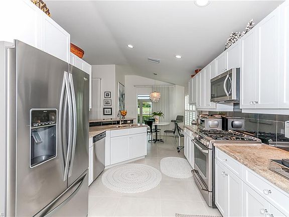 3rd image of 10311 Foxtail Creek Ct
