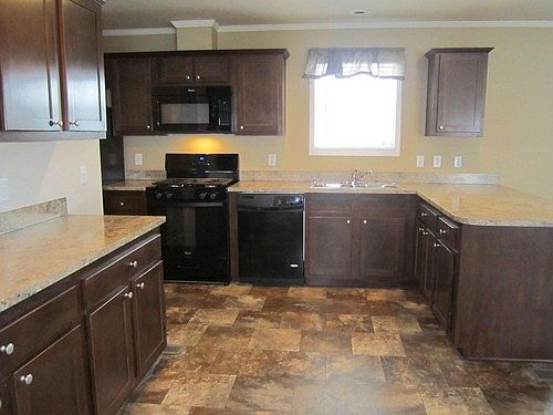 4th image of 472 Tanglewood Dr