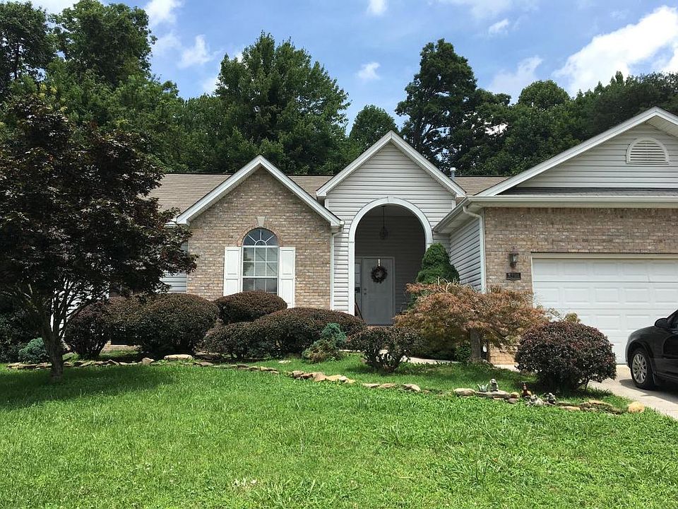 1st image of 4230 Montserrat Ln