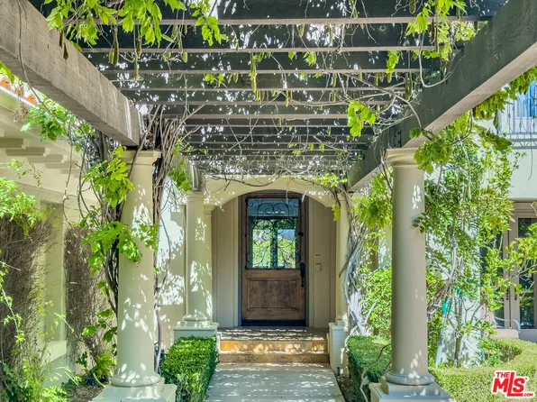 2882 Rainfield Ave, Thousand Oaks, CA 91362