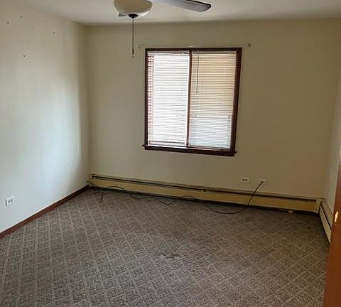 4th image of 550 Michigan City Rd