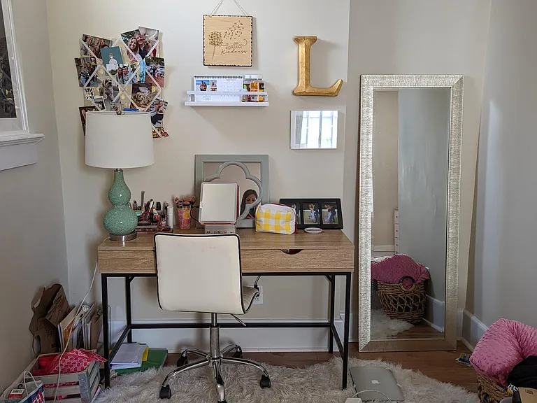 212 W Franklin St #202 — Photo 8