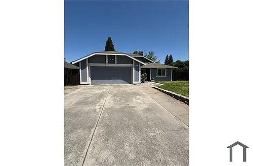 1325 Senida Way Photo 1