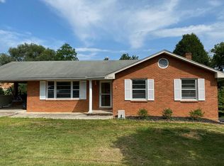 3333 Kingswood Dr, Roanoke, VA 24018