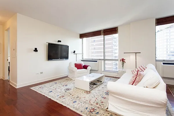 Sold by ROOM Real Estate | media 8