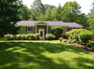 10 Laurel Dr, Hadley, MA 01035