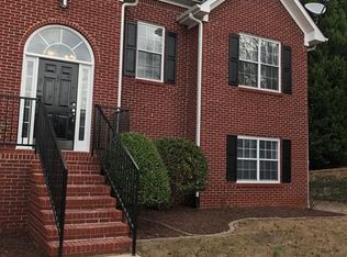 320 Turtle Pointe Dr, Carrollton, GA 30116