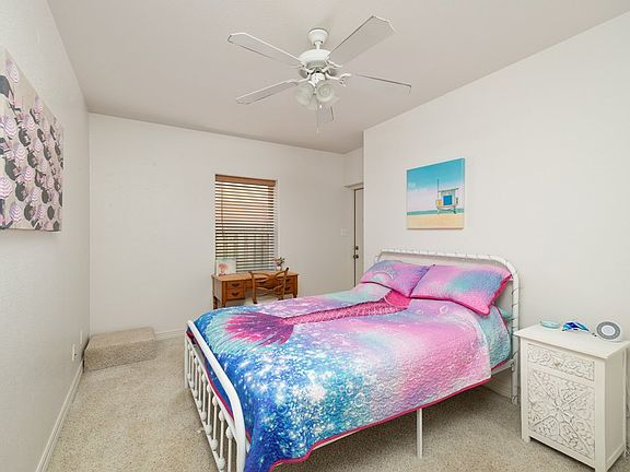 5th image of 120 E Sunset Dr