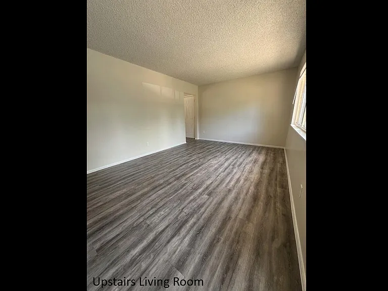 3872 Surrey Ln — Photo 15