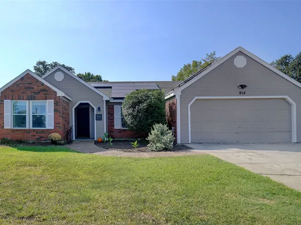 814 N Riverside Dr, Grapevine, TX 76051