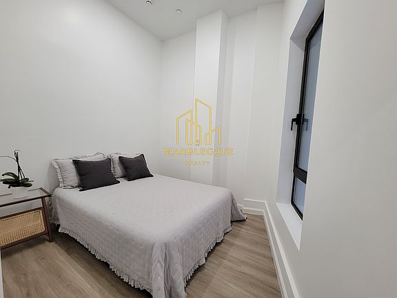 5th image of 556-557 Market St #11C
